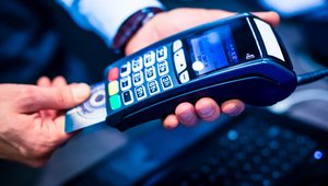 Blockchain, P2P pushed into mobile payments in 2015